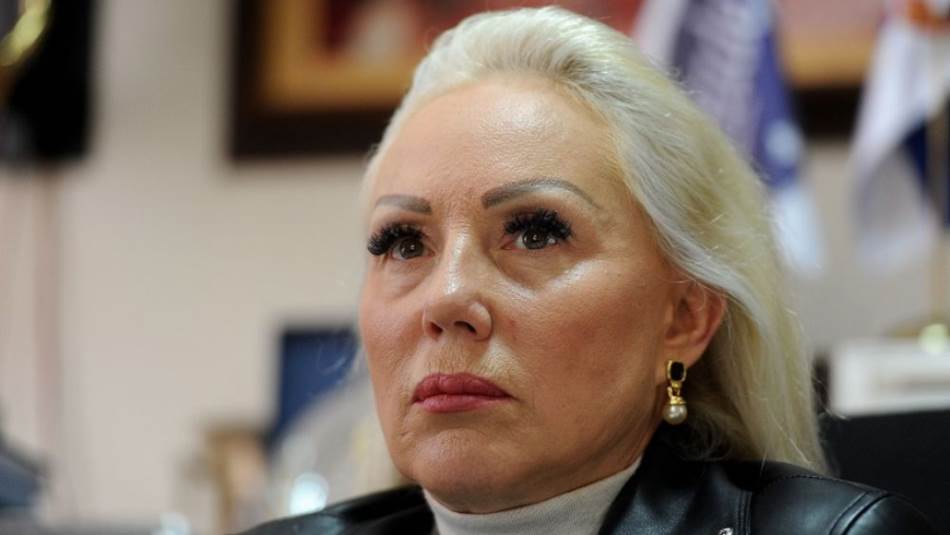 Lepa Brena predala papire za gradnju kuće | Scena