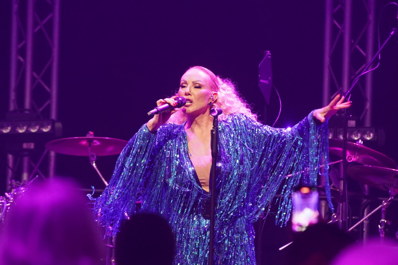 Lepa Brena na reprizi dočeka Nove godine