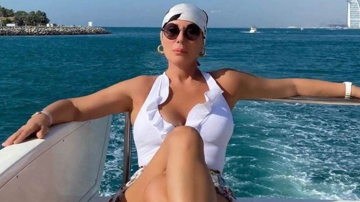 Lepa Brena