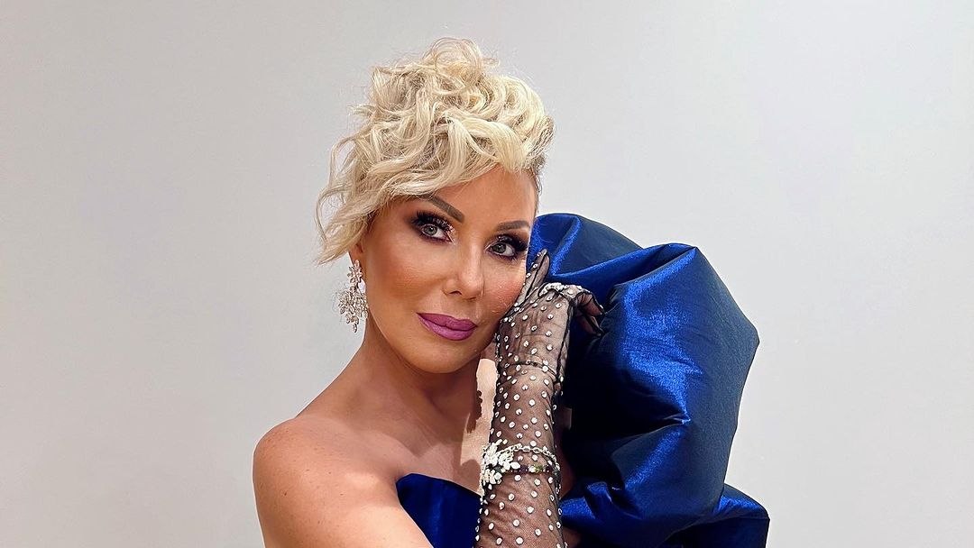 Lepa Brena