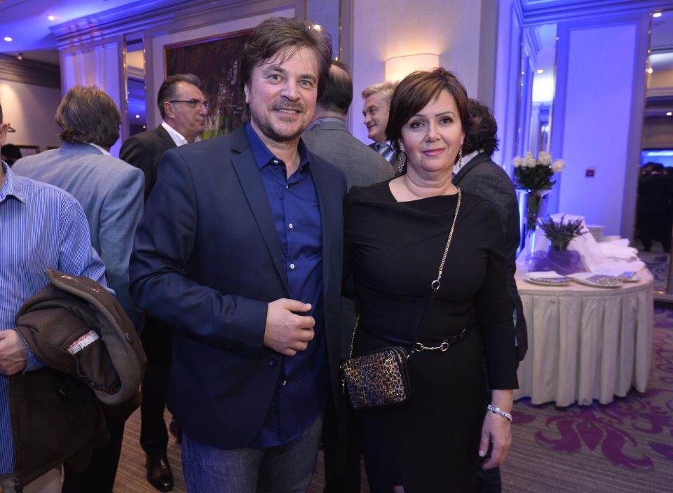 Alen Islamović i supruga.jpg