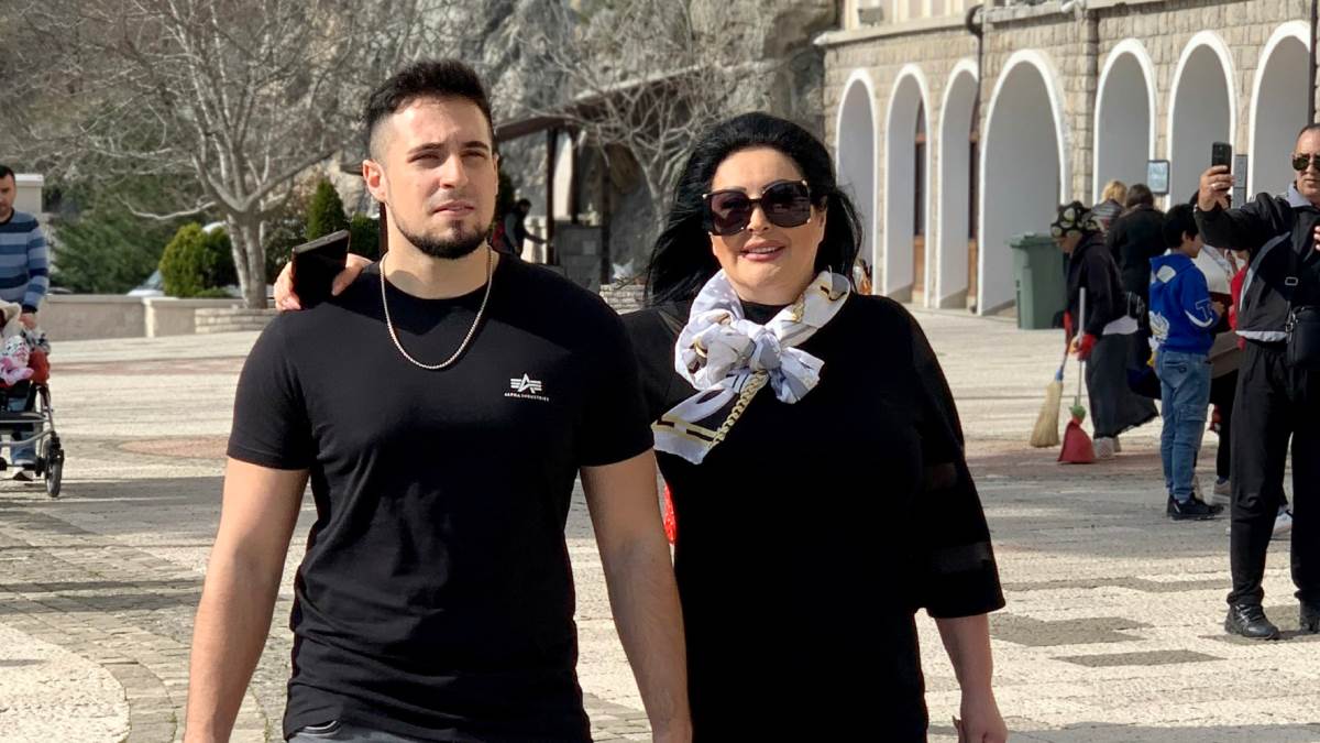 Oženio se sin Dragane Mirković | Scena