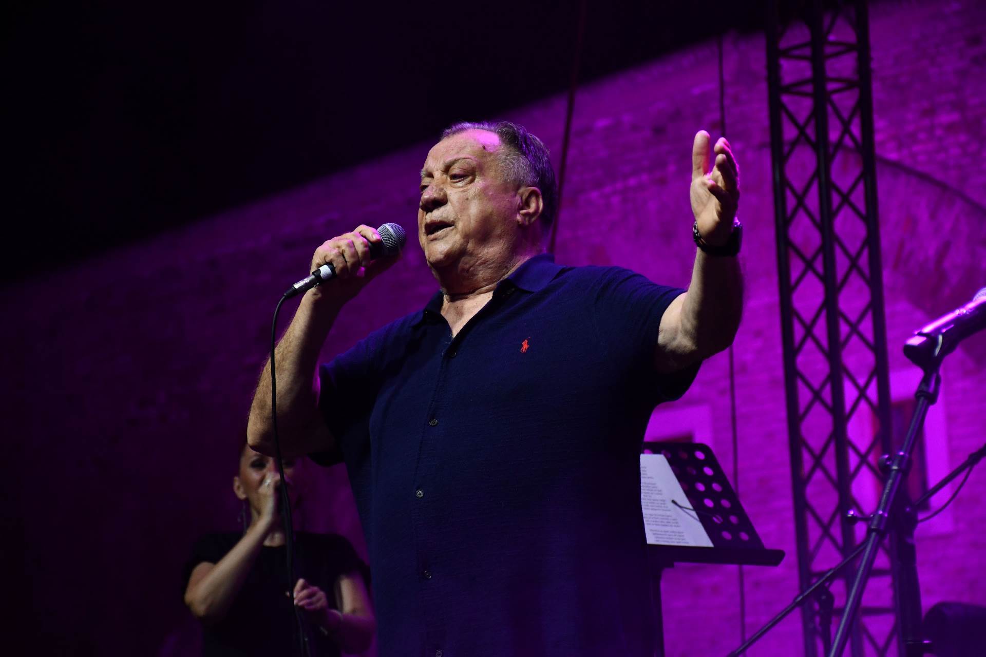 Halid Bešlić
