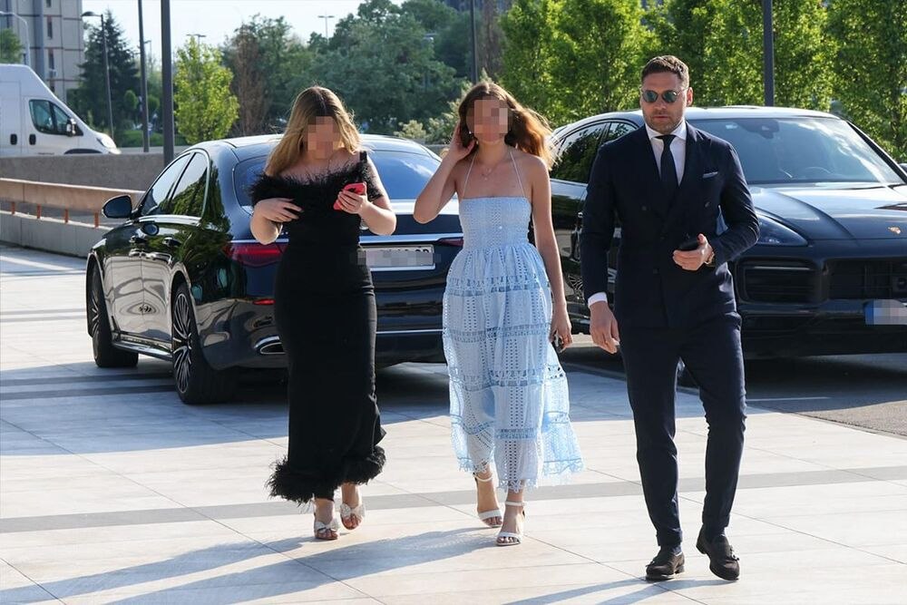 Nika Tošić i Atina Tošić i Duško Tošić