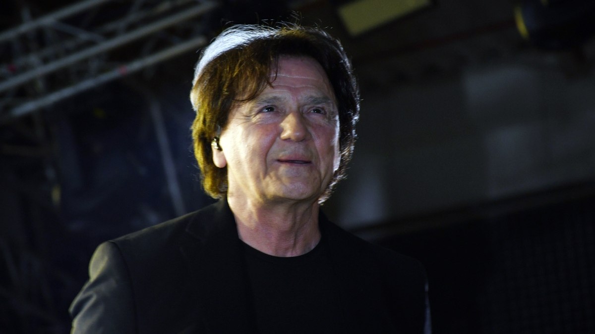 Zdravko Čolić