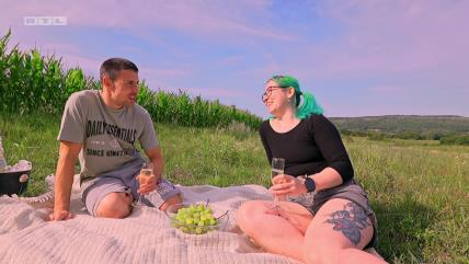 Tomislav i Iris na pikniku.jpg