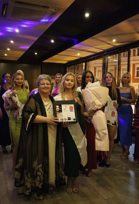 tea berek i valentina kos.jpg