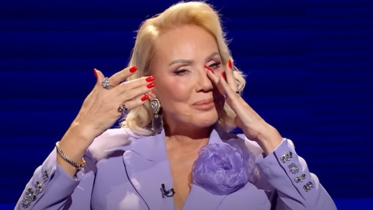 Lepa Brena.jpg