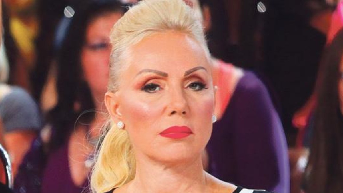 Lepa Brena