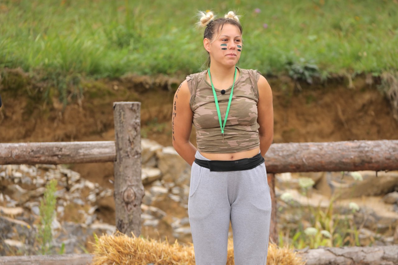 Farma - Rebecca.JPG