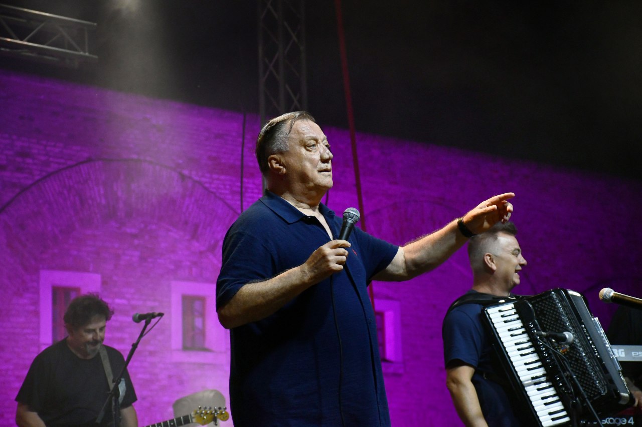 Halid Bešlić