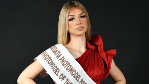 Ela Vojković.jpg