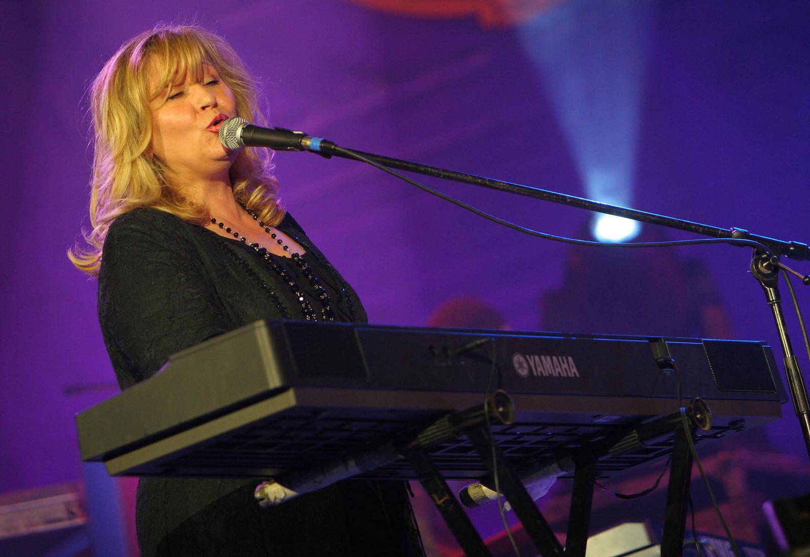 Meri Cetinić