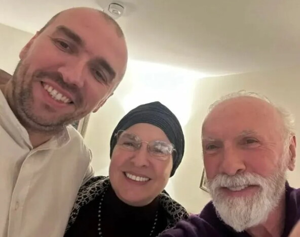 Dino Merlin i Amina te Vedad Deljković.jpg