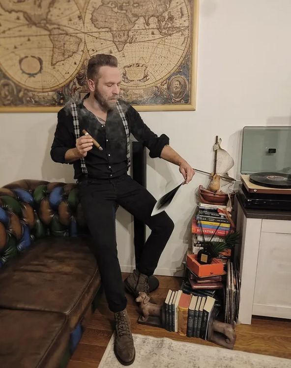 Ivan Pažanin stan.png