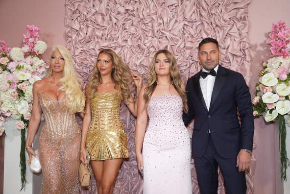 Jelena Karleuša Duško Tošić Nika Tošić Atina Tošić
