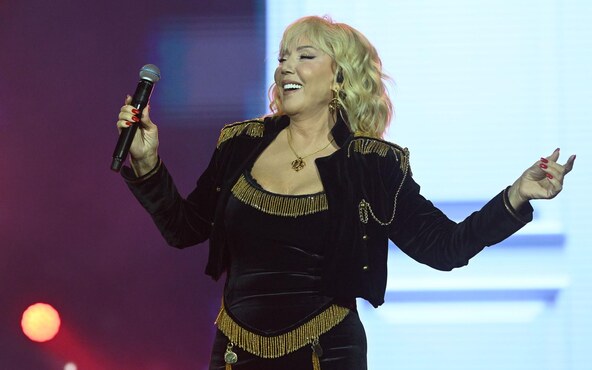 Lepa Brena