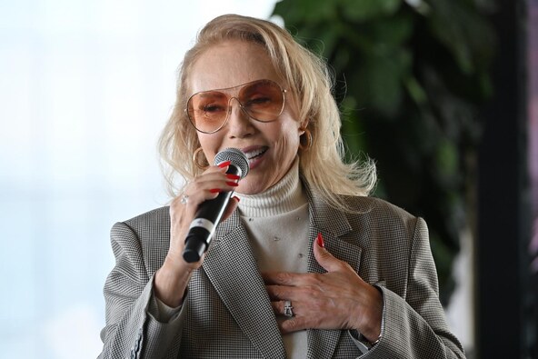 Lepa Brena