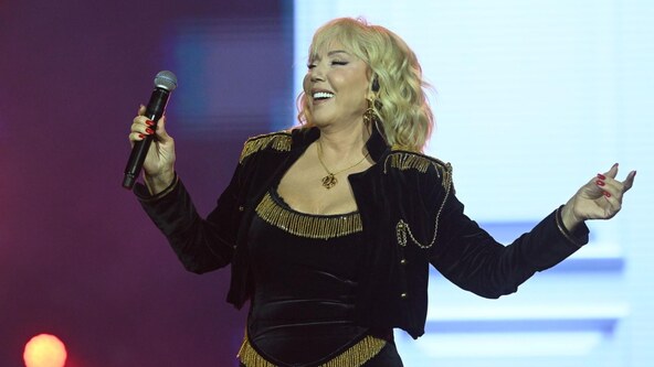 Lepa Brena (81).jpg