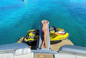 Lepa Brena