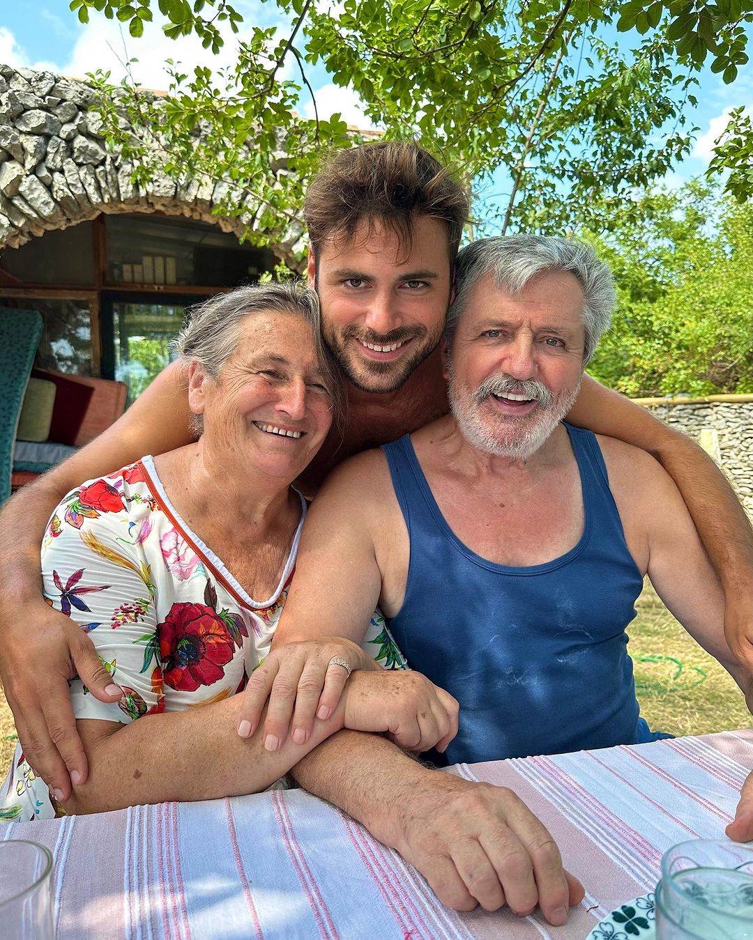 Stjepan Hauser s roditeljima