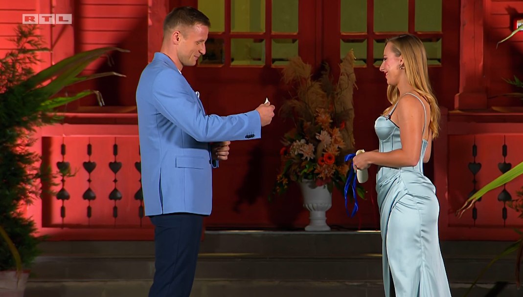 Filip čita zavjete.PNG