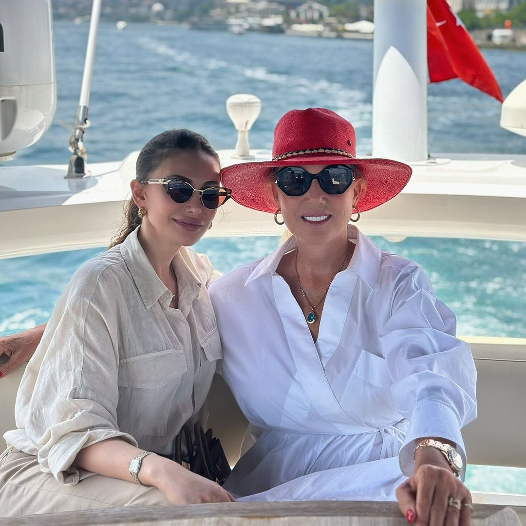 Emina Jahović i Lepa Brena