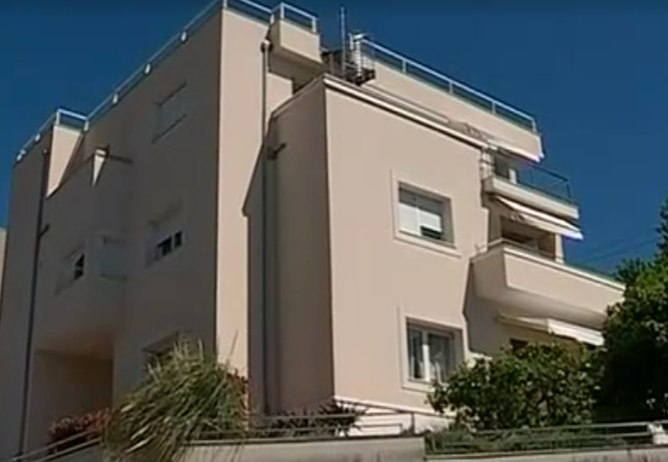 kuća Tončija Huljića.jpg