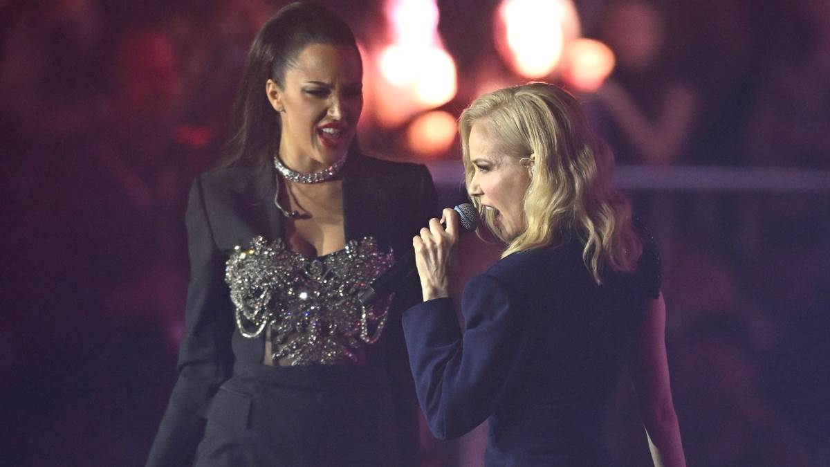 aleksandra prijovic i jelena rozga.jpg