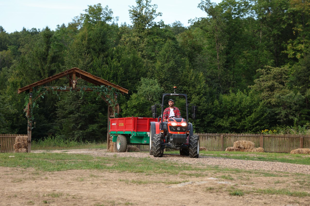 Mentor stize na Farmu