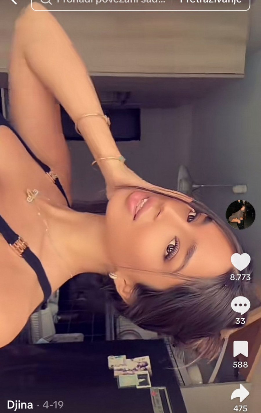 Đina Džinović u kuhinji.jpg