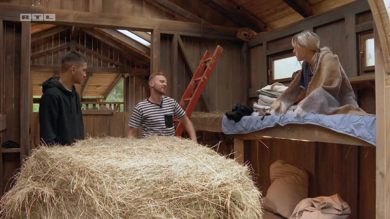 Farma ep2 - Budenje u stali.jpg