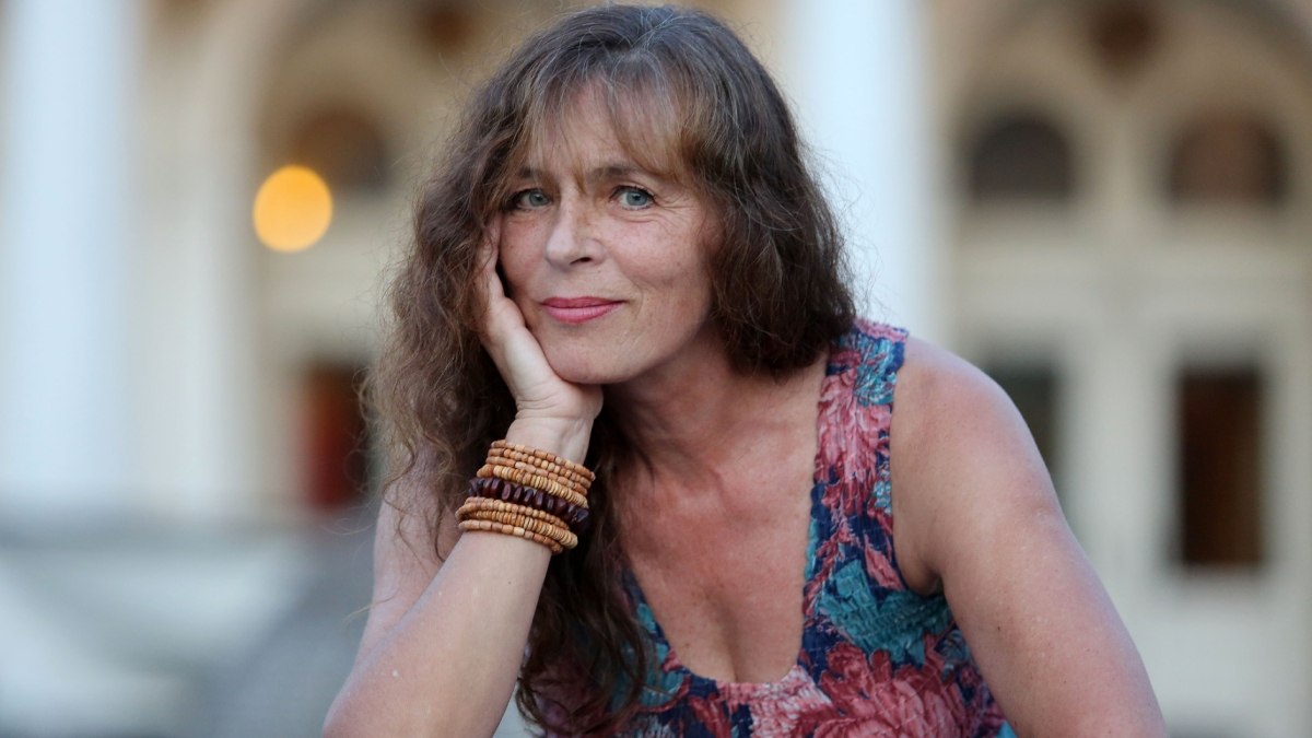 Mira Furlan.jpg