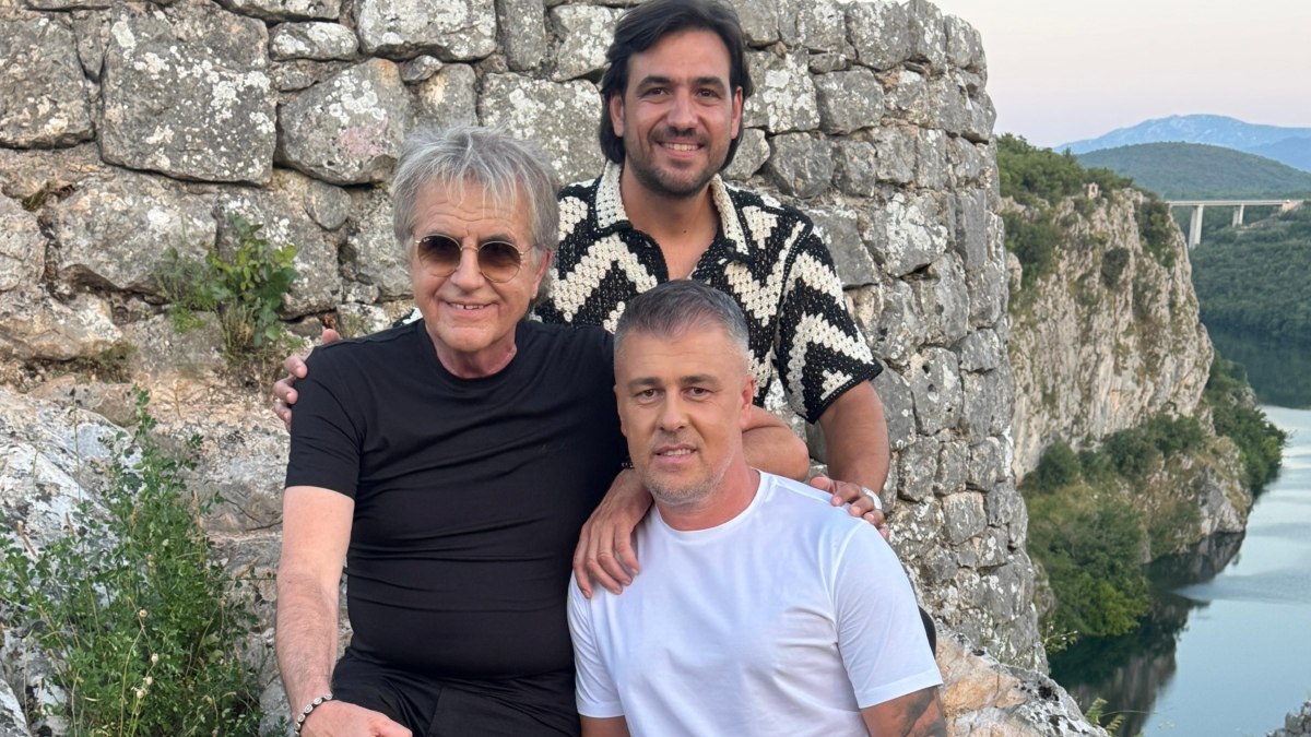 Hrvatske ruže i Josip Ivančić.jpg