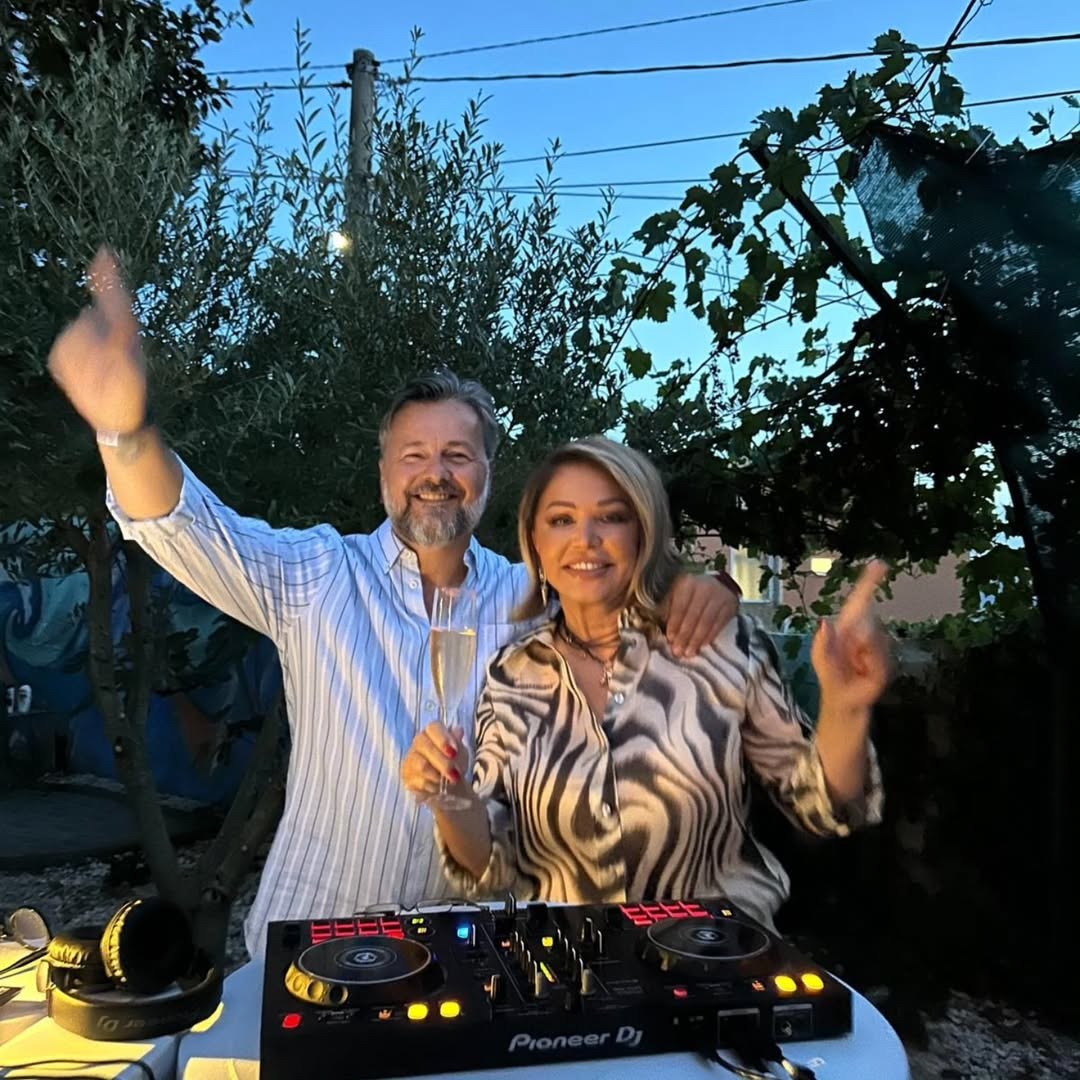 Neda Ukraden i Predrag Minović Peca