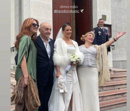 Teodora Kunić i Suzana Mančić