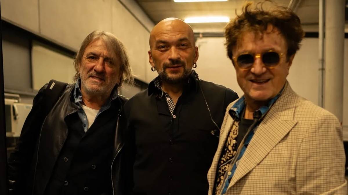 Bijelo dugme (1).jpg