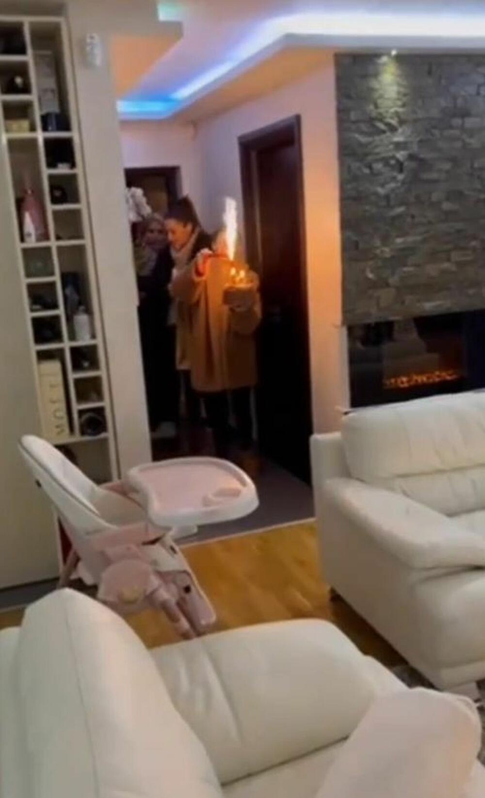 Dom Nikoline Kovač i Saše Kapora