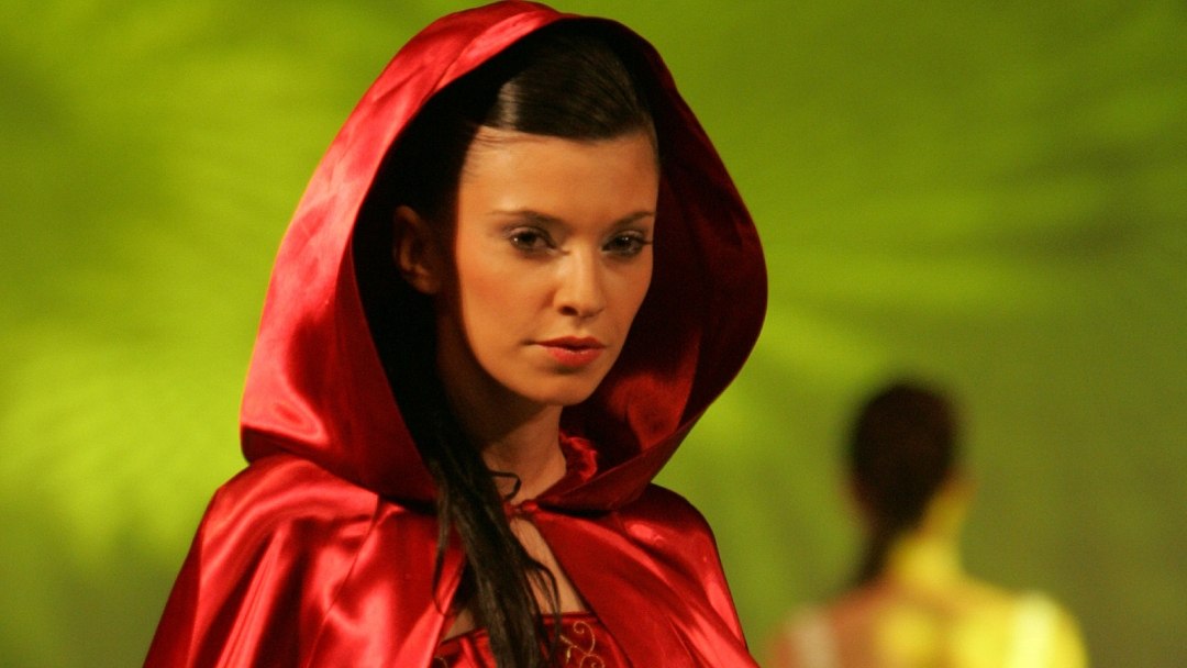 Aleksandra Grdić kao Crvenkapica