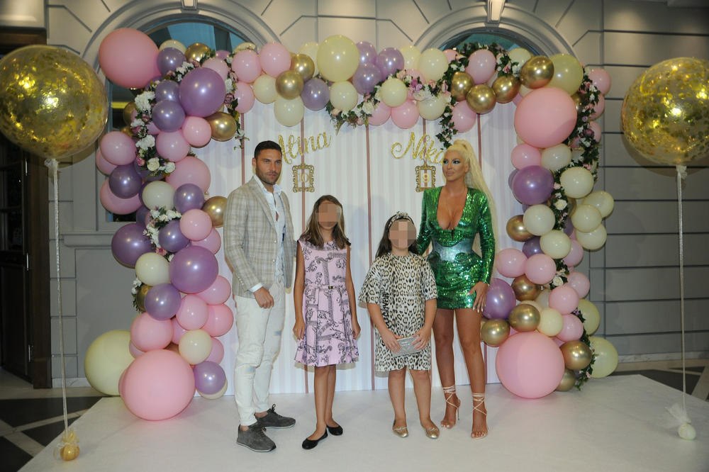 Duško Tošić, Atina Tošić, Nika Tošić i Jelena Karleuša