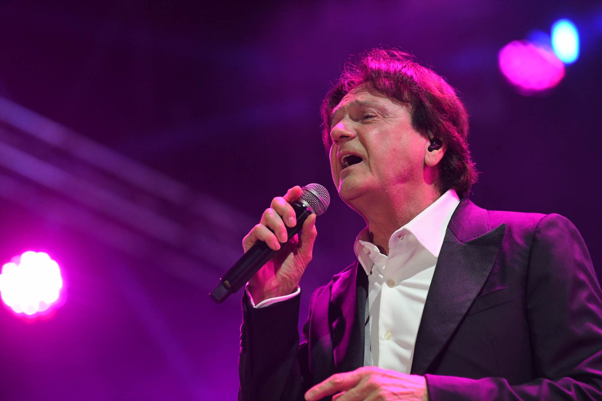 Zdravko Čolić