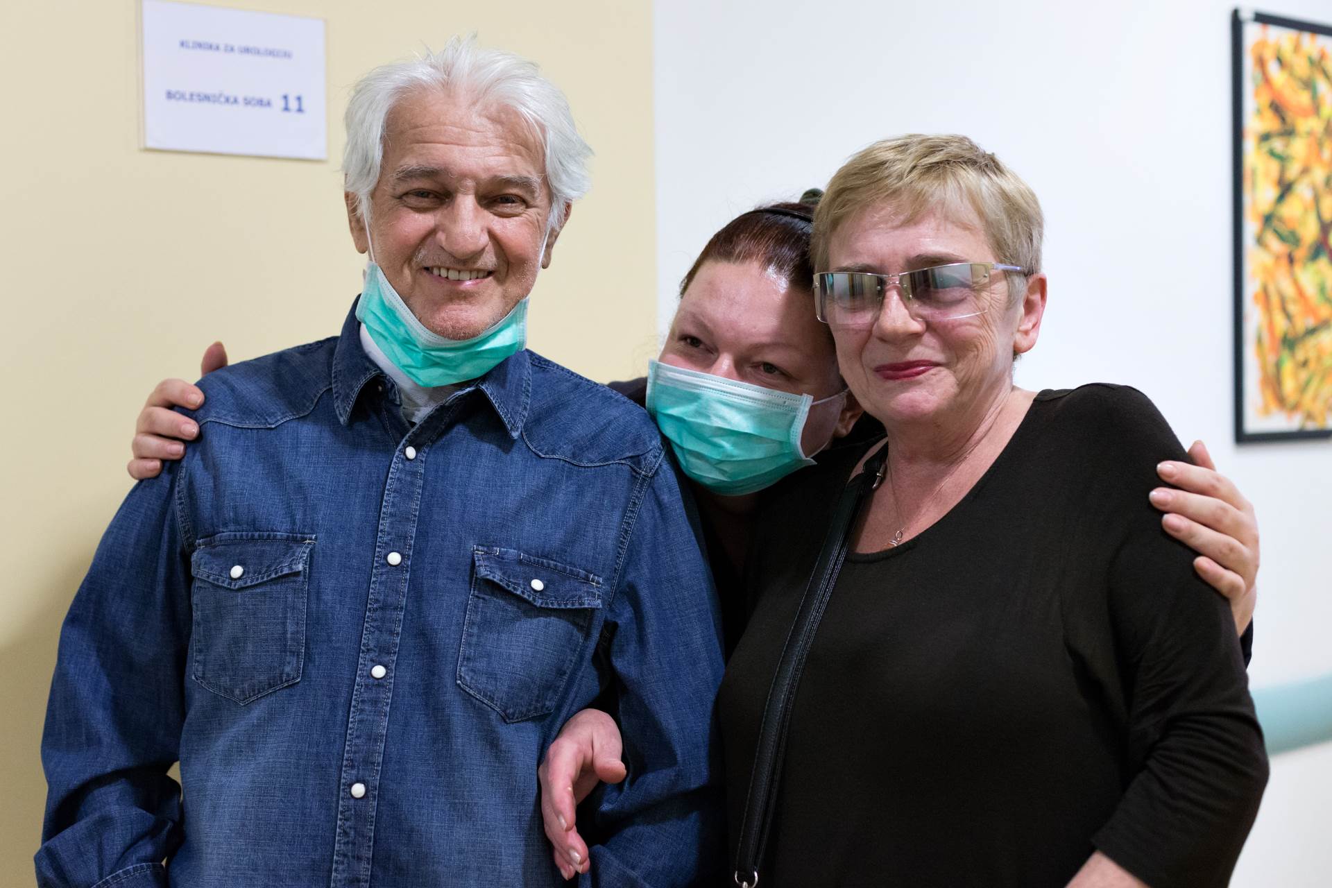 Kemal Monteno s kćeri i suprugom