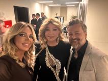 Neda Ukraden s kćeri i zetom