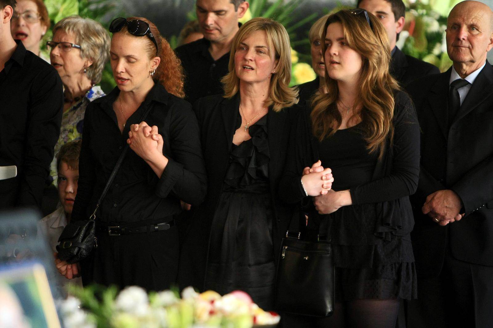 Sanja Doležal i Lea Šarić