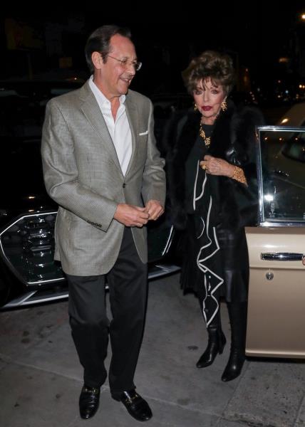 Joan Collins i Percy Gibson