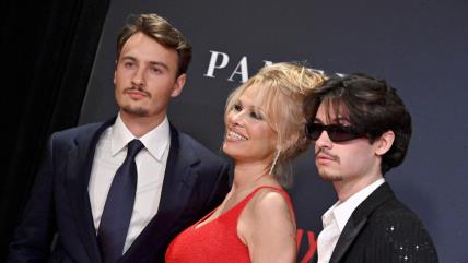 Pamela Anderson sa sinovima
