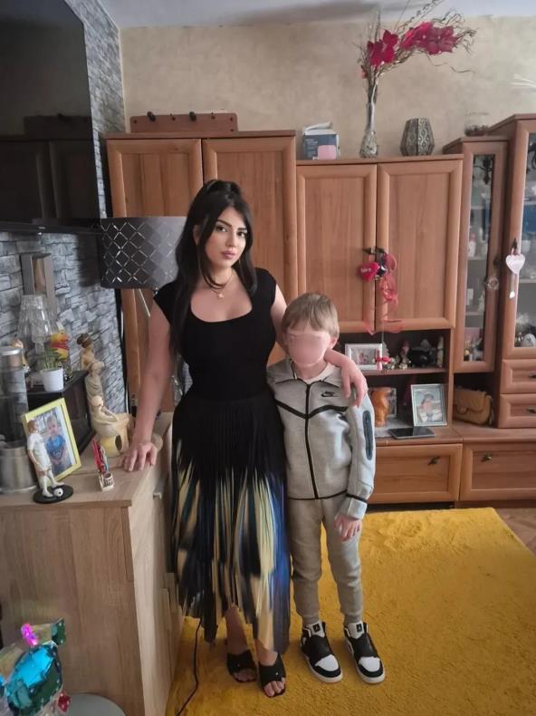 stela pavičić sa sinom