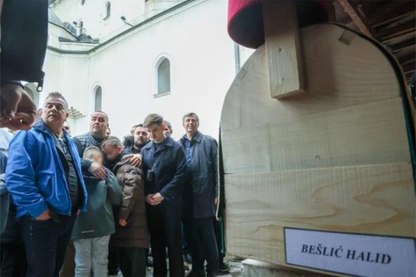 Dino Bešlić sa sinom