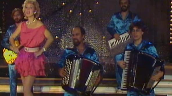 Lepa Brena i Slatki greh.jpg