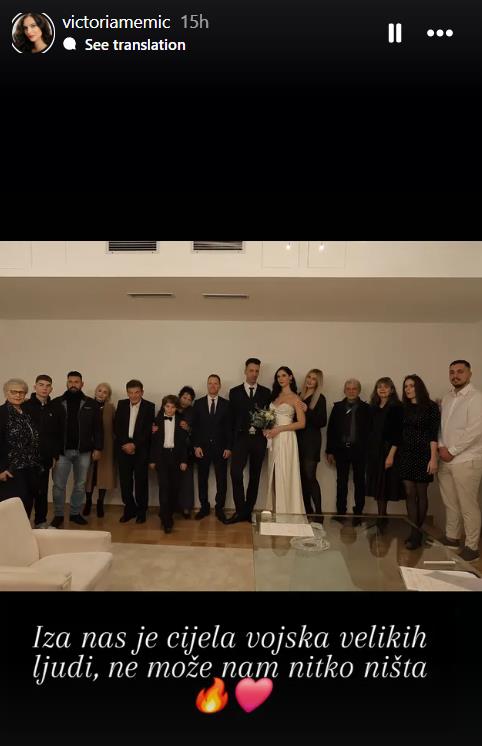 Victoria Memić s obitelji.jpg
